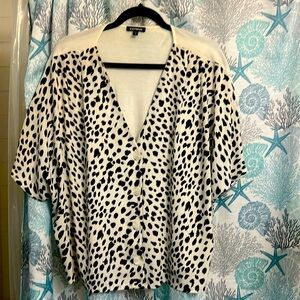 Express black-and-white button-down cheetah print top size XL.